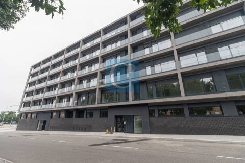 Apartamento T1 novo com varanda - Empreendimento Agra Campus