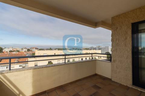 Apartamento T3 equipado e semi-mobilado na Prelada, Porto