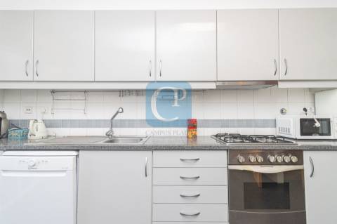 Apartamento T3 equipado e semi-mobilado na Prelada, Porto