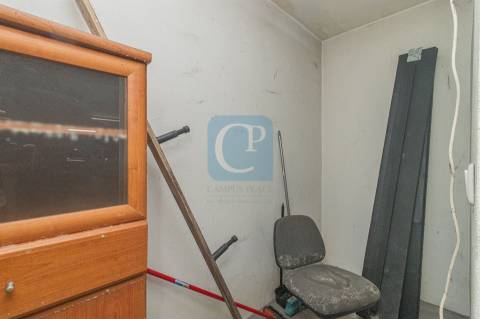 Apartamento T1 mobilado e equipado, ao Colégio Luso-Francês