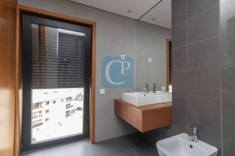 Apartamento T1 Kit, no Asprela Domus I, ao Hospital S. João