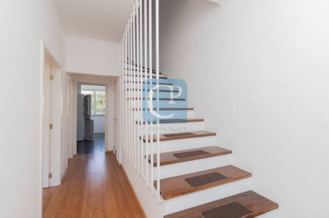 Andar moradia T3 duplex na Boavista à Marechal