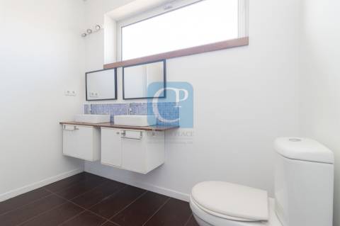 Andar moradia T3 duplex na Boavista à Marechal