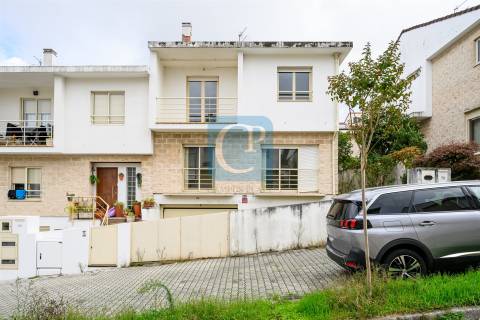 Moradia V4+1 ao Freixo, Campanhã, Porto