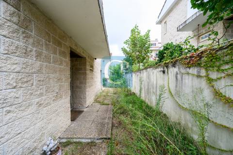 Moradia V4+1 ao Freixo, Campanhã, Porto