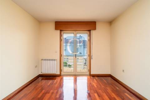 Moradia V4+1 ao Freixo, Campanhã, Porto