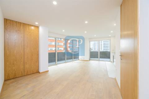 Apartamento T2 novo no Edifício Bela Vista - Boavista