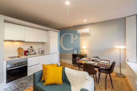 Apartamento T0 equipado e mobilado em Bonfim, Porto