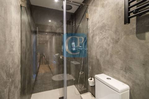 Apartamento T0 equipado e mobilado em Bonfim, Porto