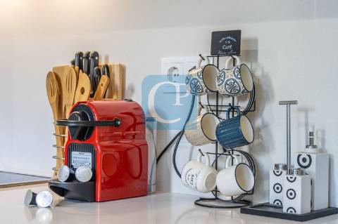 Apartamento T0 equipado e mobilado em Bonfim, Porto