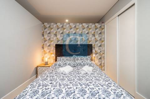 Apartamento T0 equipado e mobilado em Bonfim, Porto