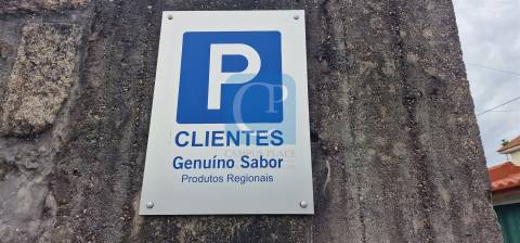 Cafetaria/Mercearia completamente equipada em Rio Tinto