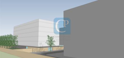 Lote de Terreno Urbano em Vermoim, Maia