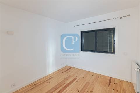 Apartamento T2 equipado, próximo do Hospital de São João