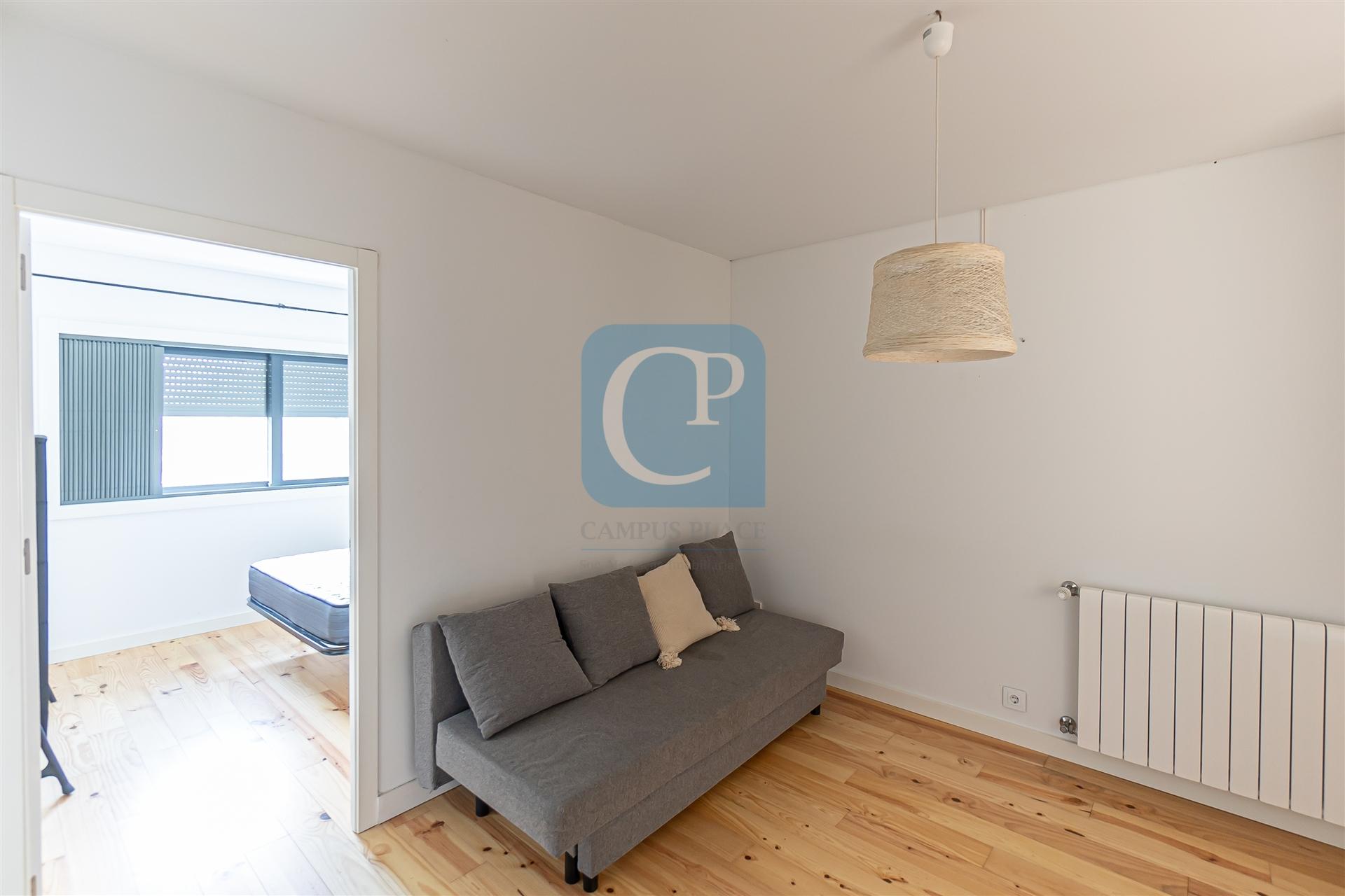 Apartamento T2 equipado, próximo do Hospital de São João