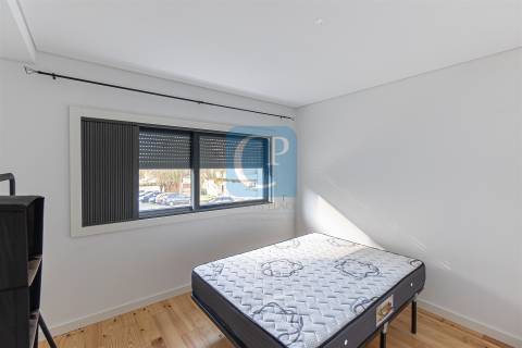 Apartamento T2 equipado, próximo do Hospital de São João