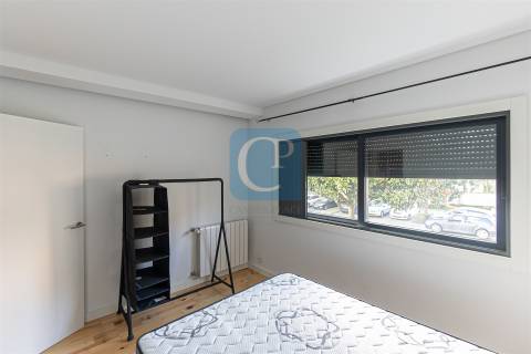 Apartamento T2 equipado, próximo do Hospital de São João