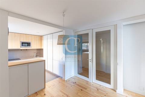 Apartamento T2 equipado, próximo do Hospital de São João