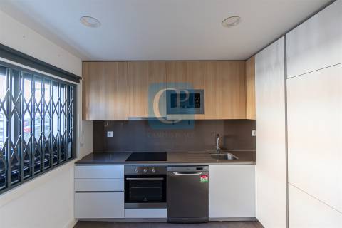 Apartamento T2 equipado, próximo do Hospital de São João