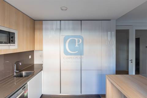 Apartamento T2 equipado, próximo do Hospital de São João