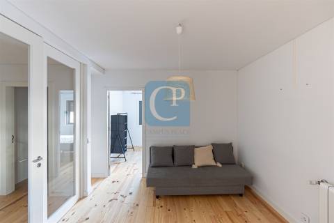 Apartamento T2 equipado, próximo do Hospital de São João