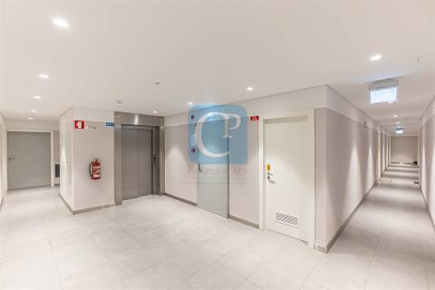 Apartamento T2 equipado, próximo do Hospital de São João