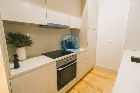 Apartamento T2 Kit, Empreendimento Trindade, na Baixa do Porto