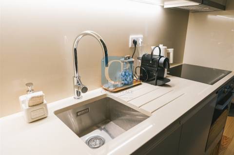 Apartamento T0, Empreendimento Trindade, na Baixa do Porto