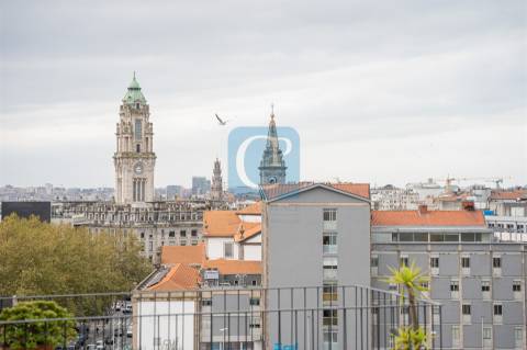 Apartamento T2 Duplex, Empreendimento Trindade, na Baixa do Porto