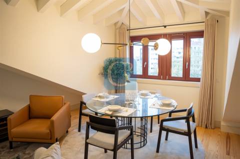 Apartamento T2 Duplex, Empreendimento Trindade, na Baixa do Porto