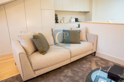 Apartamento T2 Duplex, Empreendimento Trindade, na Baixa do Porto
