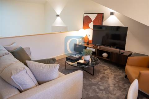 Apartamento T2 Duplex, Empreendimento Trindade, na Baixa do Porto