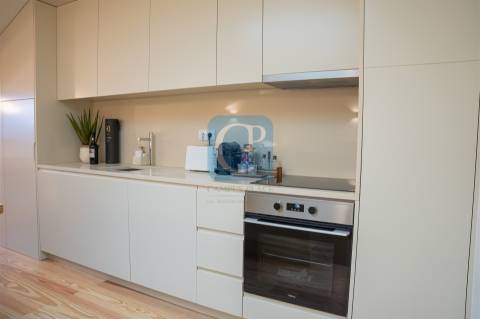 Apartamento T2 Duplex, Empreendimento Trindade, na Baixa do Porto