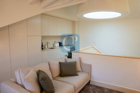 Apartamento T2 Duplex, Empreendimento Trindade, na Baixa do Porto