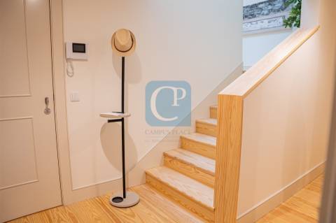 Apartamento T2 Duplex, Empreendimento Trindade, na Baixa do Porto