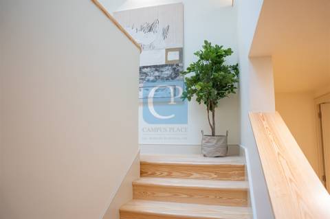 Apartamento T2 Duplex, Empreendimento Trindade, na Baixa do Porto