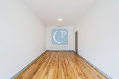 Moradia Geminada V3+2 ao Hospital São João, Paranhos, Porto