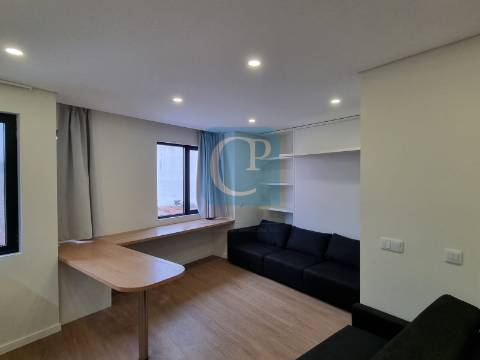 Apartamento T0 Kit novo, ao Hospital de S. João