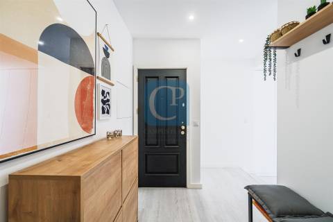 Apartamento T1 com terraço em Leça da Palmeira