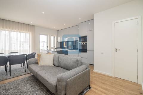 Apartamento T2 remodelado em Cedofeita, Porto