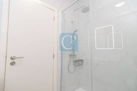 Apartamento T2 remodelado em Cedofeita, Porto