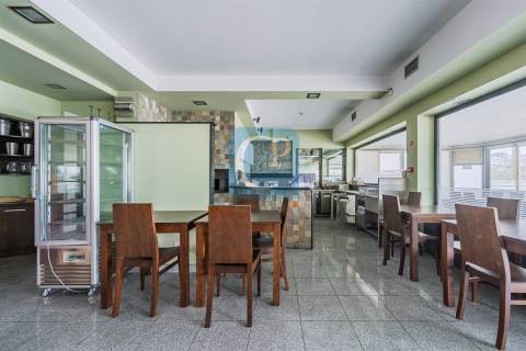 Moradia T3 com Restaurante, em Alfena, Valongo