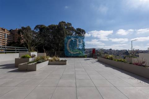 Apartamento T2 em condomínio fechado no Empreendimento YARD