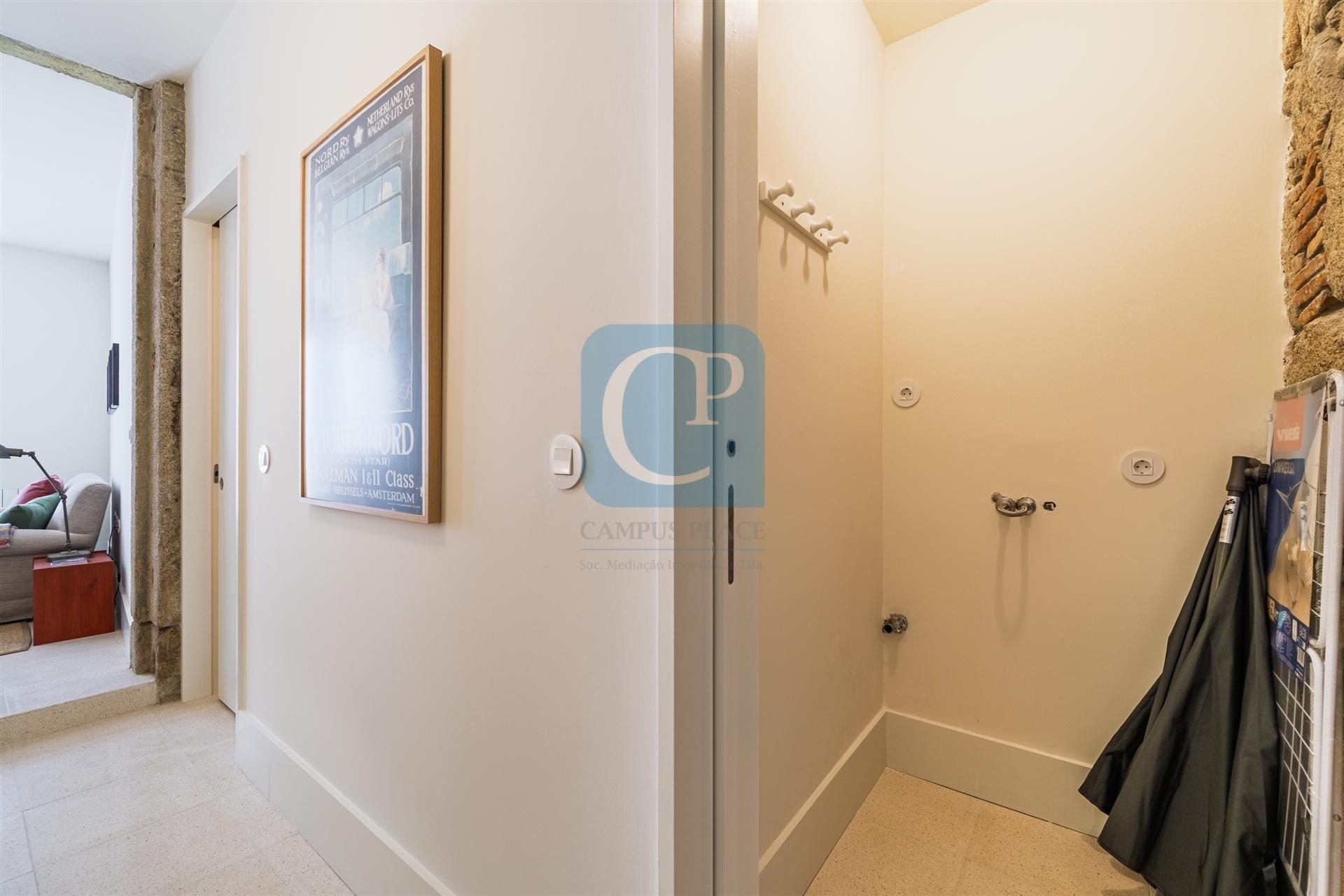 Apartamento T0 novo em Vale Formoso, Paranhos, Porto