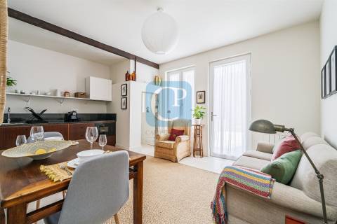 Apartamento T0 novo em Vale Formoso, Paranhos, Porto