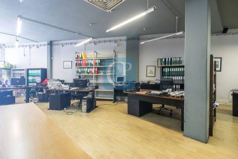 Loja para comércio no Centro do Porto