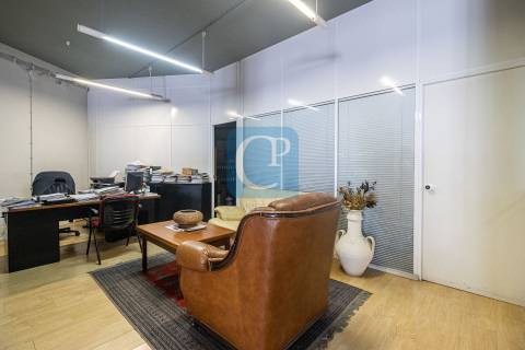 Loja para comércio no Centro do Porto