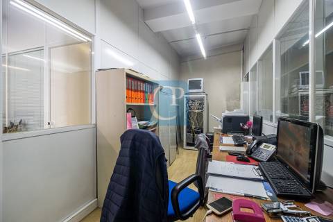 Loja para comércio no Centro do Porto