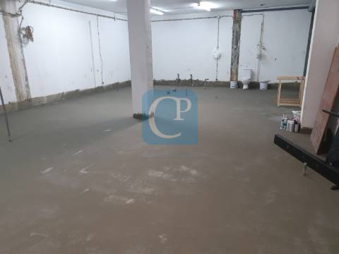 Armazém/arrumo no centro de Vila Nova de Famalicão