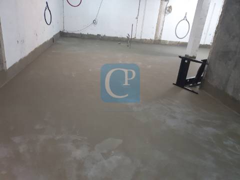 Armazém/arrumo no centro de Vila Nova de Famalicão